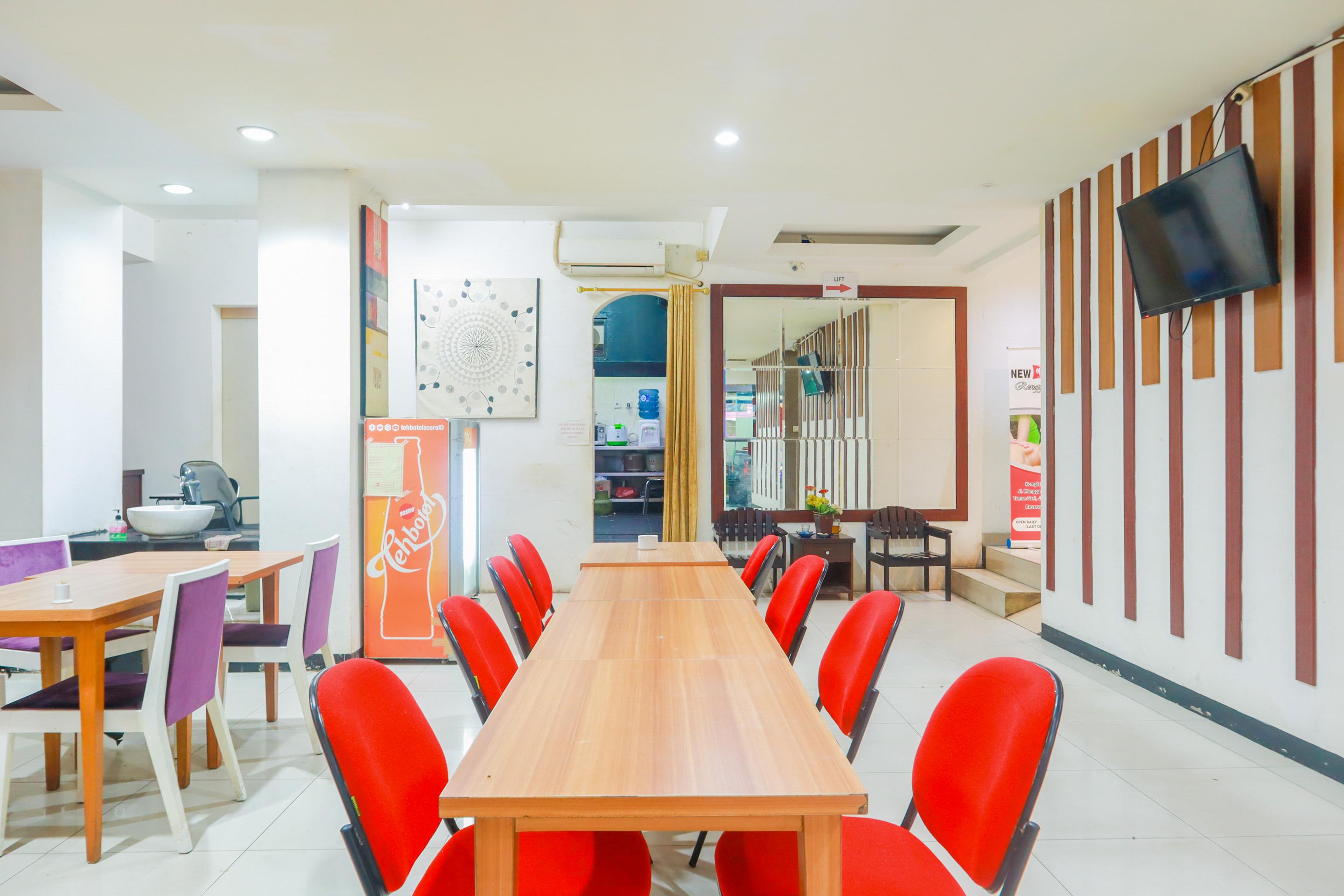 Urbanview Hotel Bes Mangga Besar By Reddoorz Jakarta Exterior photo